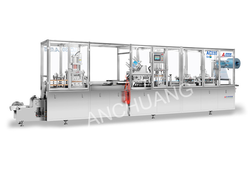 Fully enclosed toothbrush vacuum packaging machine